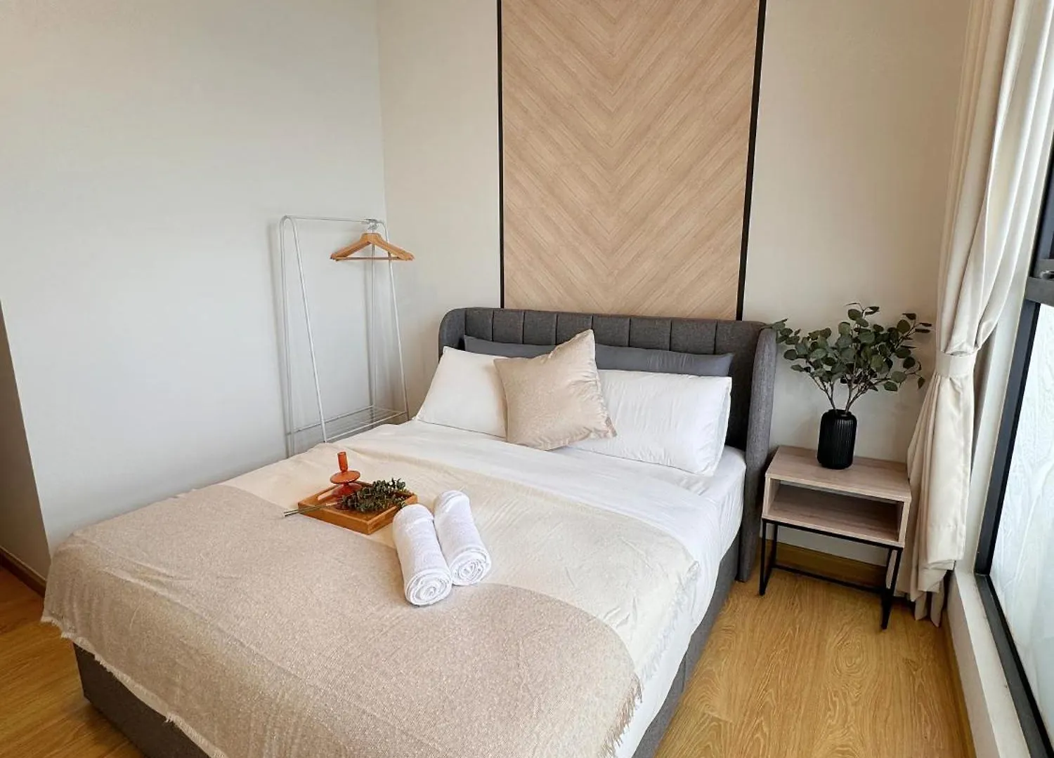 Cozy Beachfront Seaview With 2 Carparks Foc Netflix Access And Youtube Premium 3Beds3Bath 6-11Pax By Minshuku Johor Bahru Malaysia