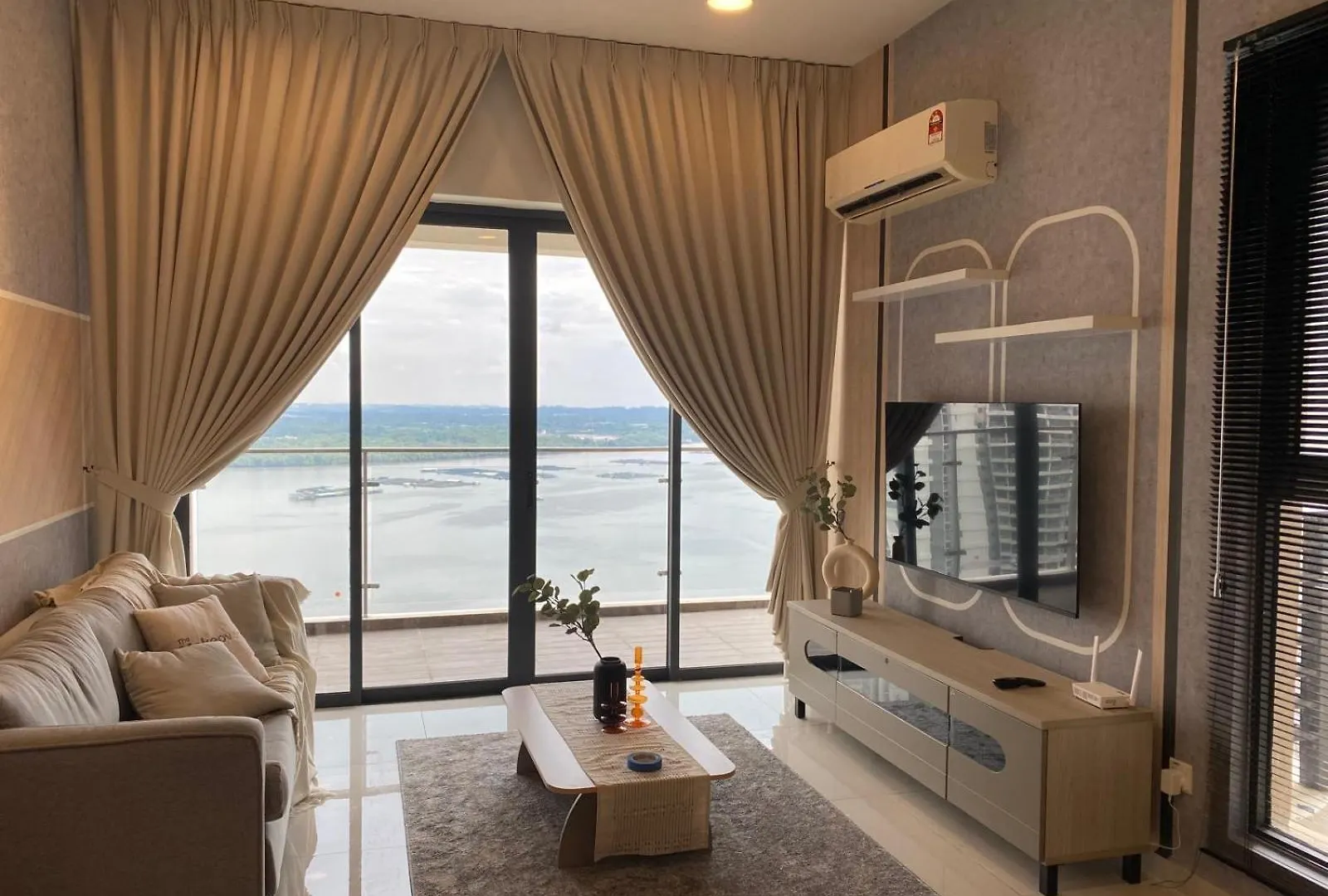 Cozy Beachfront Seaview With 2 Carparks Foc Netflix Access And Youtube Premium 3Beds3Bath 6-11Pax By Minshuku contacts